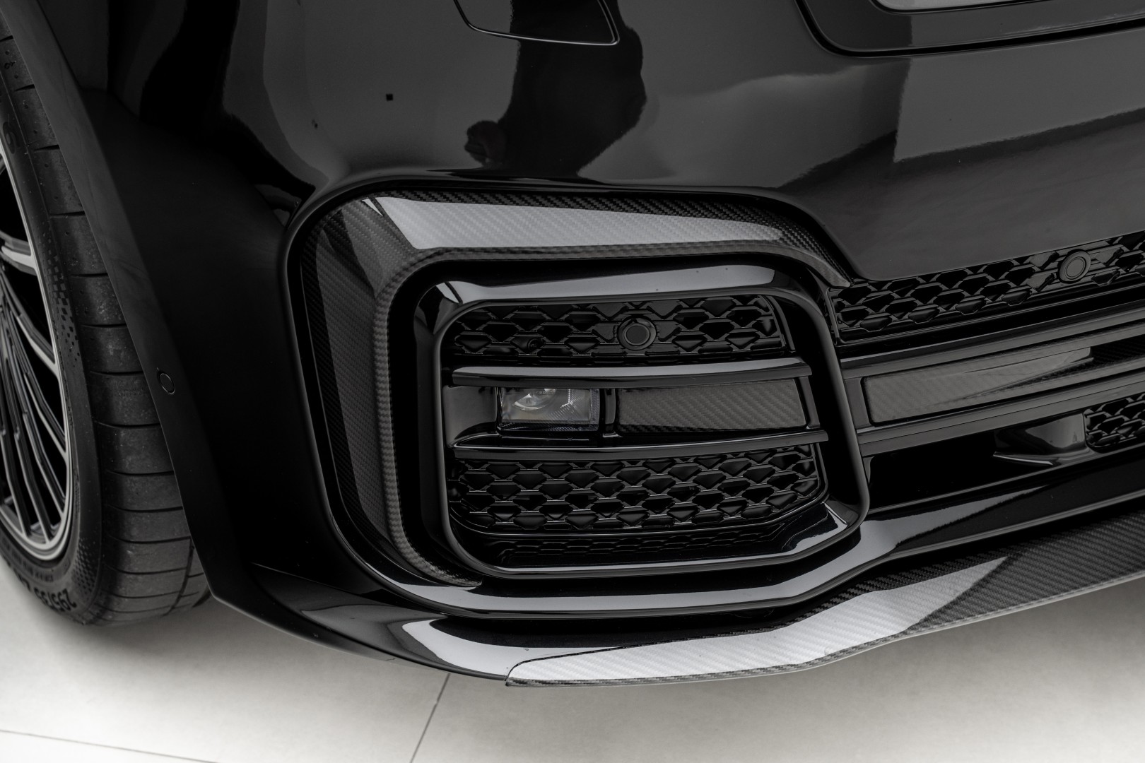 2023 RANGE ROVER P530 AUTOBIOGRAPHY BRABUS CARBON BODY KIT